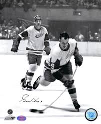 Gordie Howe reaches 100 points